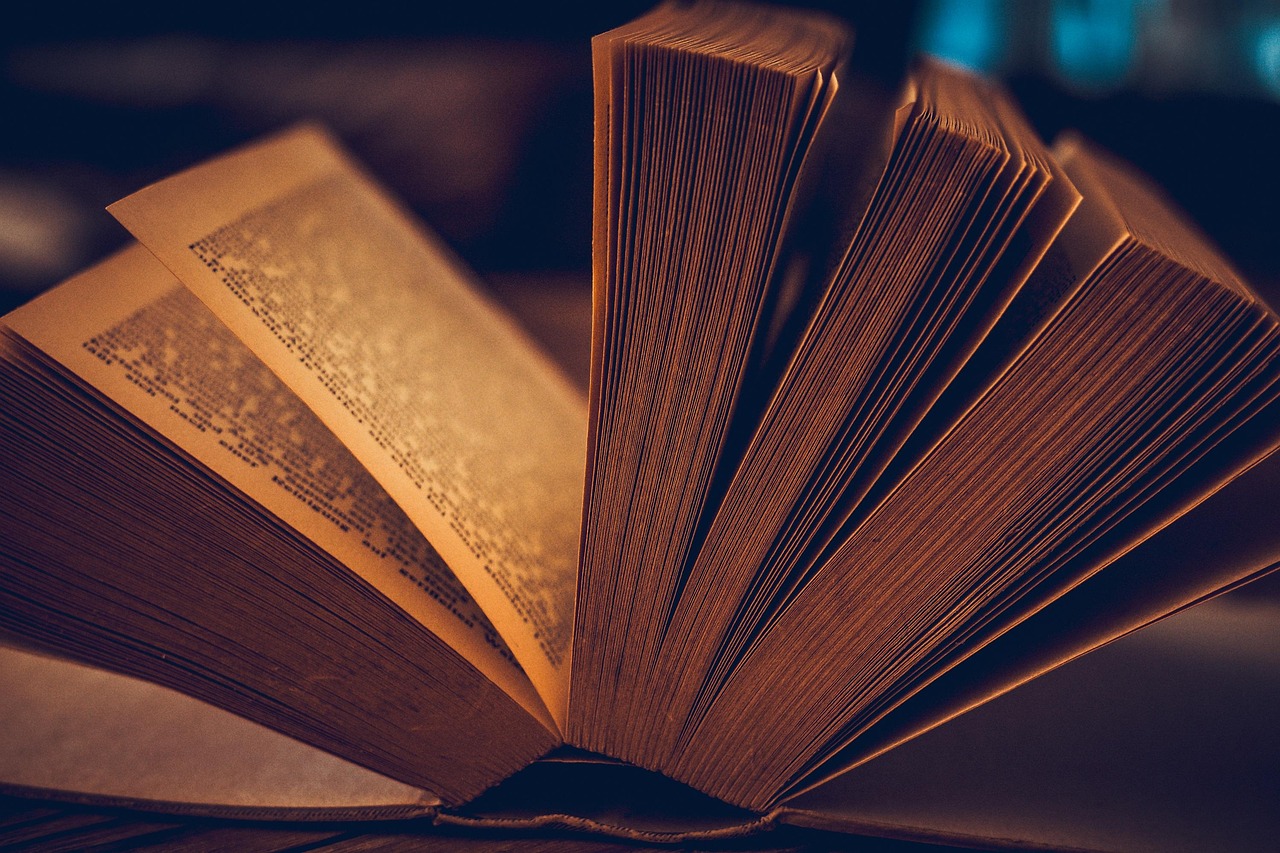 discover the art of storytelling and learn how to captivate audiences, evoke emotions, and communicate ideas effectively through powerful narratives.